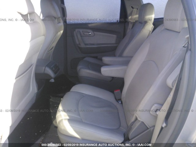 1GNKRJED8BJ250445 - 2011 CHEVROLET TRAVERSE LT SILVER photo 8