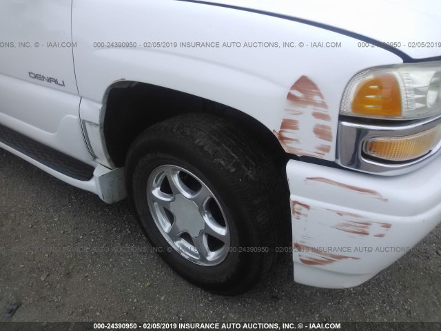 1GKEK63U92J176242 - 2002 GMC DENALI WHITE photo 6