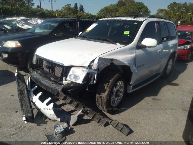 1GKET63M782101653 - 2008 GMC ENVOY DENALI WHITE photo 2