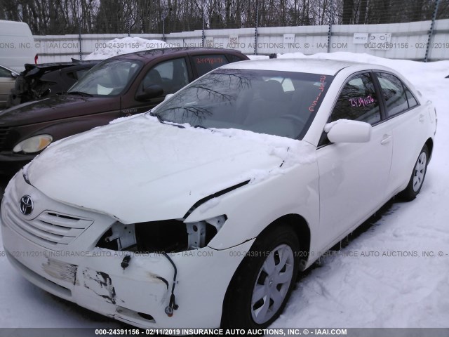 4T1BE46K17U530874 - 2007 TOYOTA CAMRY NEW GENERAT CE/LE/XLE/SE WHITE photo 2