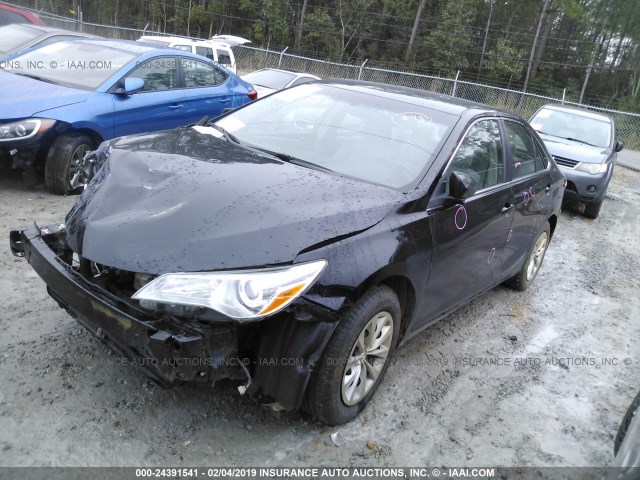 4T1BF1FK6GU518540 - 2016 TOYOTA CAMRY LE/XLE/SE/XSE BLACK photo 2
