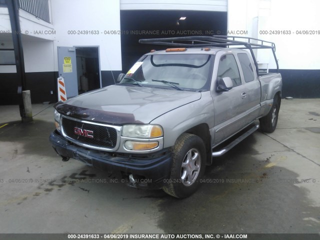 2GTFK69U821317044 - 2002 GMC SIERRA K1500 DENALI Pewter photo 2