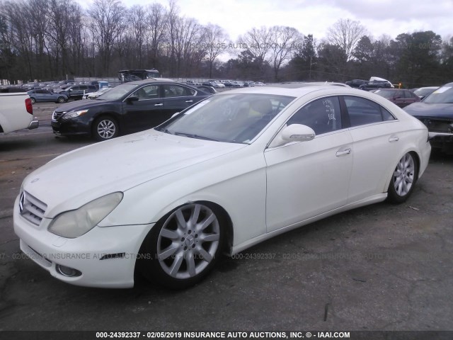 WDDDJ72X47A100985 - 2007 MERCEDES-BENZ CLS 550 WHITE photo 2