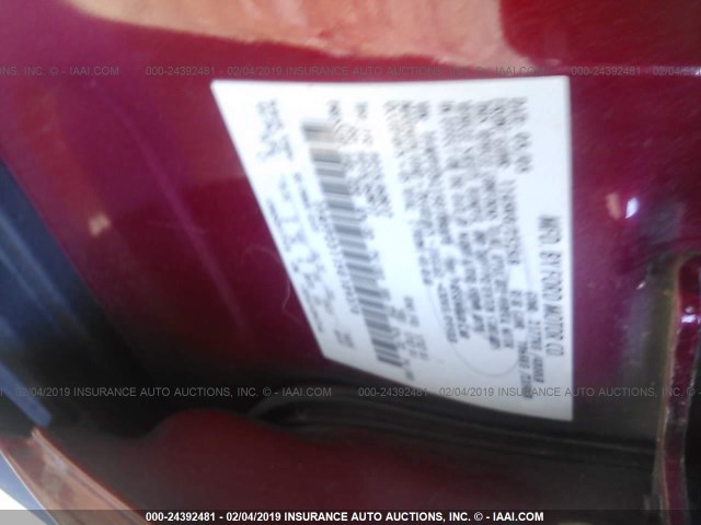 1FAFP23115G189378 - 2005 FORD FIVE HUNDRED SE RED photo 9