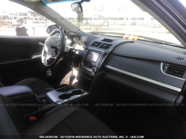 4T1BF1FK5EU340276 - 2014 TOYOTA CAMRY L/SE/LE/XLE BLACK photo 5