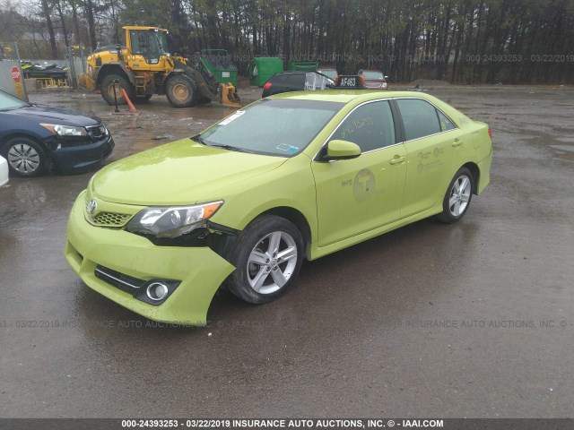 4T1BF1FK4EU312677 - 2014 TOYOTA CAMRY L/SE/LE/XLE 绿色 照片 2