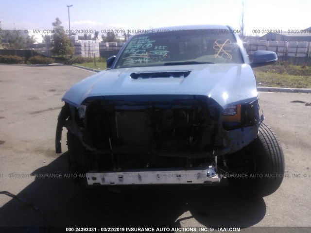 5TFCZ5AN0JX122683 - 2018 TOYOTA TACOMA DBL CAB/SR/TRDSPT/OR/PRO BLUE photo 5