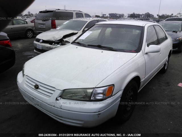 4T1BG22K9XU493481 - 1999 TOYOTA CAMRY CE/LE/XLE WHITE photo 2