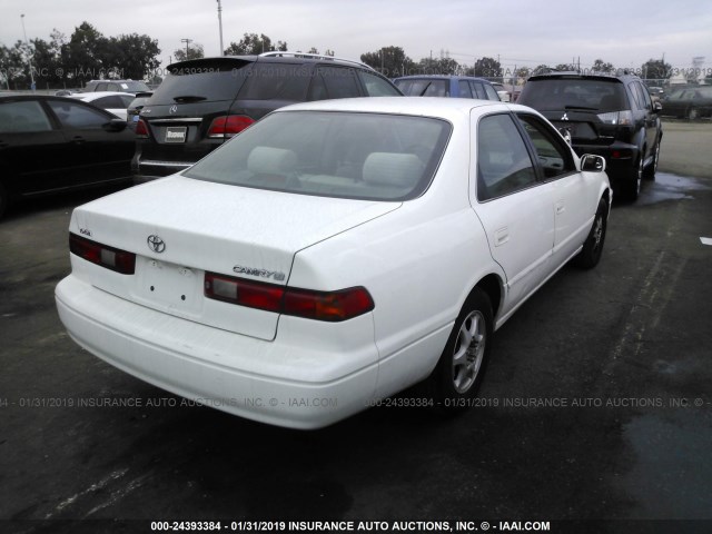 4T1BG22K9XU493481 - 1999 TOYOTA CAMRY CE/LE/XLE WHITE photo 4