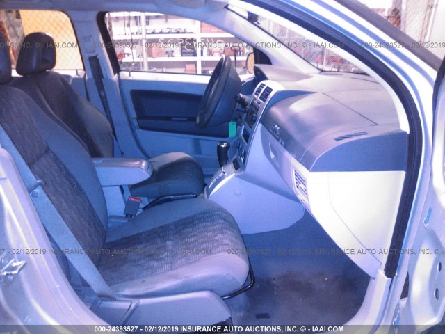 1B3HB48B57D281940 - 2007 DODGE CALIBER SXT SILVER photo 5