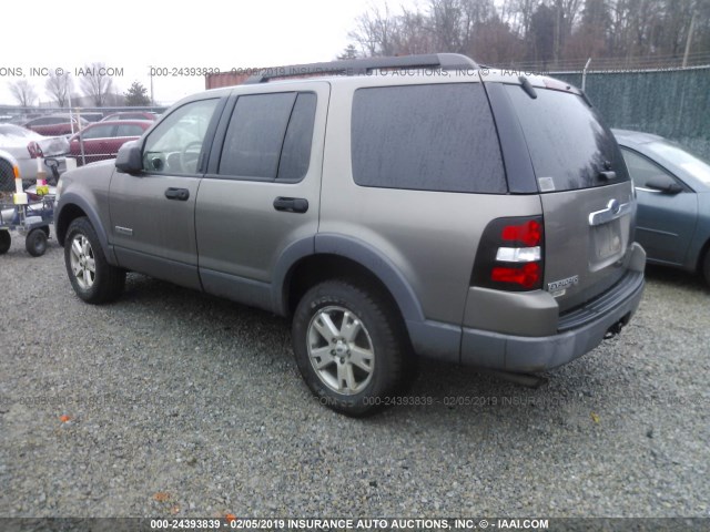 1FMEU63E66UB33234 - 2006 FORD EXPLORER XLT GRAY photo 3