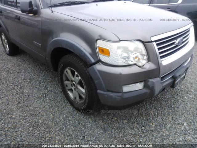 1FMEU63E66UB33234 - 2006 FORD EXPLORER XLT GRAY photo 6