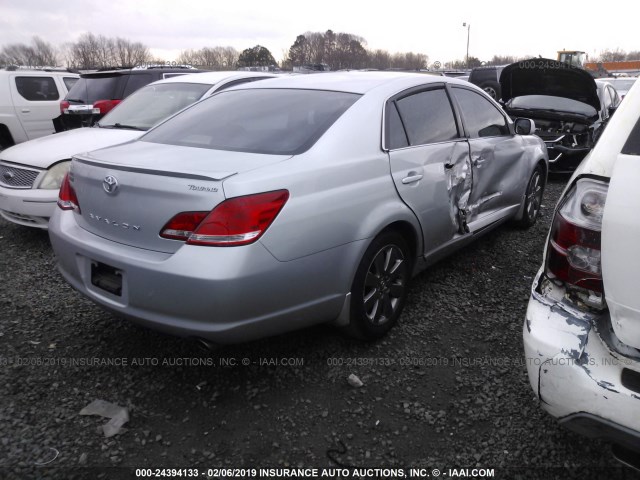 4T1BK36B77U244353 - 2007 TOYOTA AVALON XL/XLS/TOURING/LIMITED GRAY photo 4