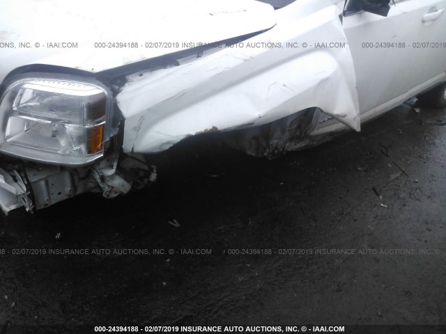 2GKFLTEK6C6303863 - 2012 GMC TERRAIN SLE WHITE photo 6