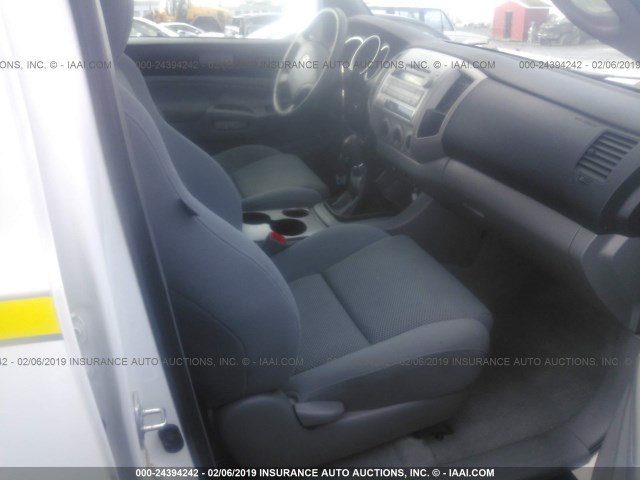 5TFLU4EN6BX019272 - 2011 TOYOTA TACOMA DOUBLE CAB 白色 照片 5