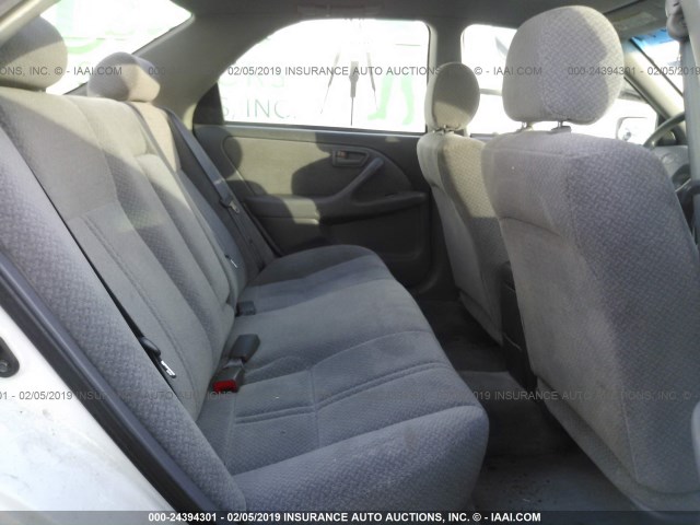 4T1BF22K61U968272 - 2001 TOYOTA CAMRY LE/XLE Ақ фото 8