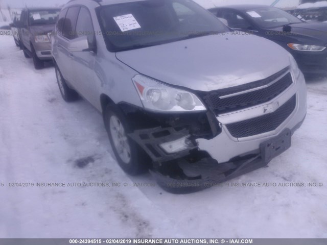 1GNKVJED5BJ369050 - 2011 CHEVROLET TRAVERSE LT SILVER photo 6