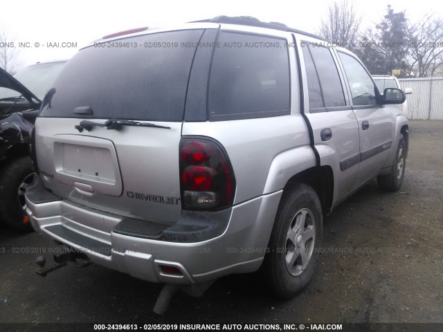 1GNDT13S442446777 - 2004 CHEVROLET TRAILBLAZER LS/LT SILVER photo 4