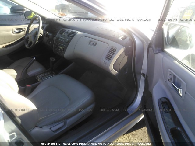 1HGCG66822A067299 - 2002 HONDA ACCORD EX/SE SILVER photo 5