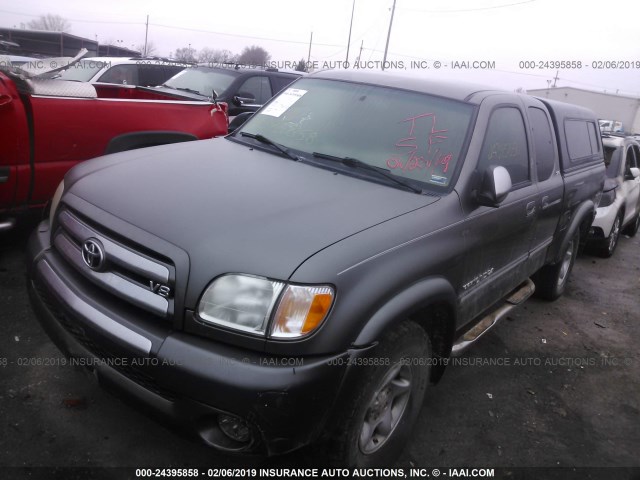 5TBBT44133S344149 - 2003 TOYOTA TUNDRA ACCESS CAB SR5 GRAY photo 2