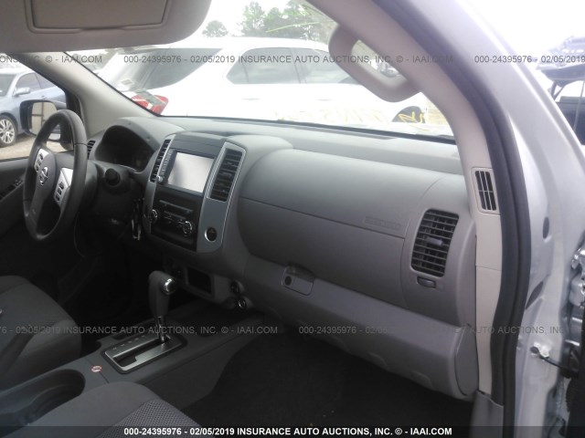 1N6AD0EV6KN717440 - 2019 NISSAN FRONTIER S/SV SILVER photo 5