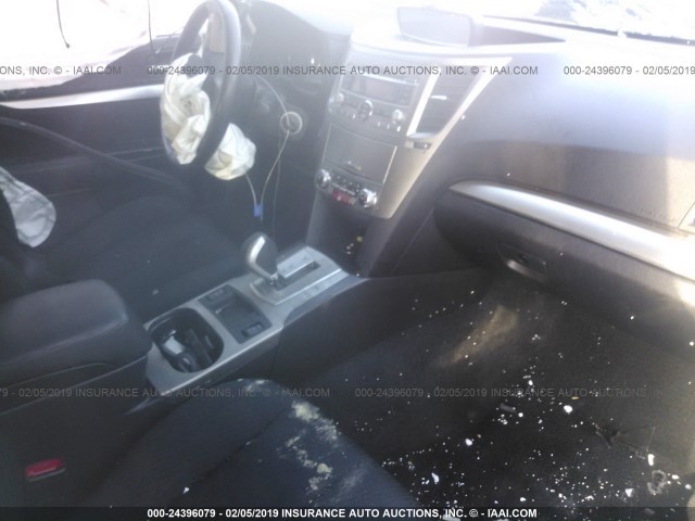 4S4BRCCC5A3333067 - 2010 SUBARU OUTBACK 2.5I PREMIUM 银色 照片 5