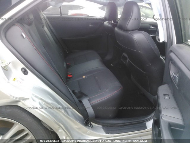 4T1BF1FK5GU214714 - 2016 TOYOTA CAMRY LE/XLE/SE/XSE SILVER photo 8