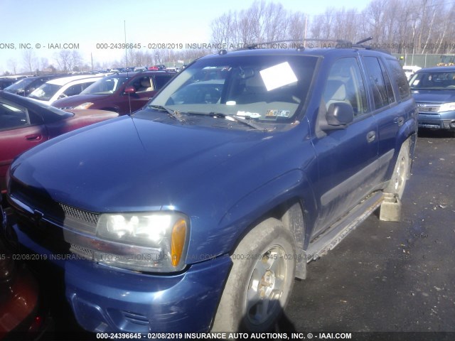 1GNDT13S052374333 - 2005 CHEVROLET TRAILBLAZER LS/LT BLUE photo 2