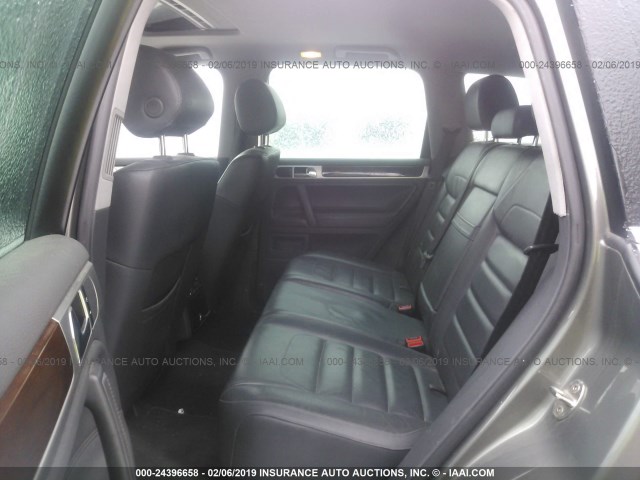 WVGBE77L58D041632 - 2008 VOLKSWAGEN TOUAREG 2 V6 GRAY photo 8