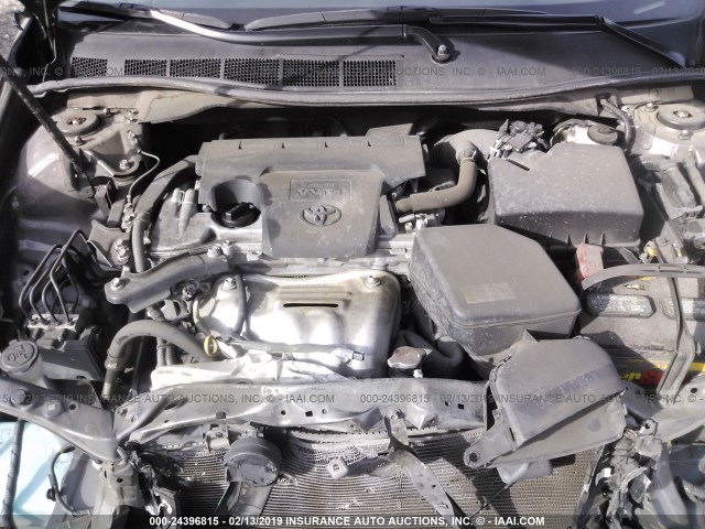 4T1BF1FK0GU543871 - 2016 TOYOTA CAMRY LE/XLE/SE/XSE ნაცრისფერი ფოტო 10