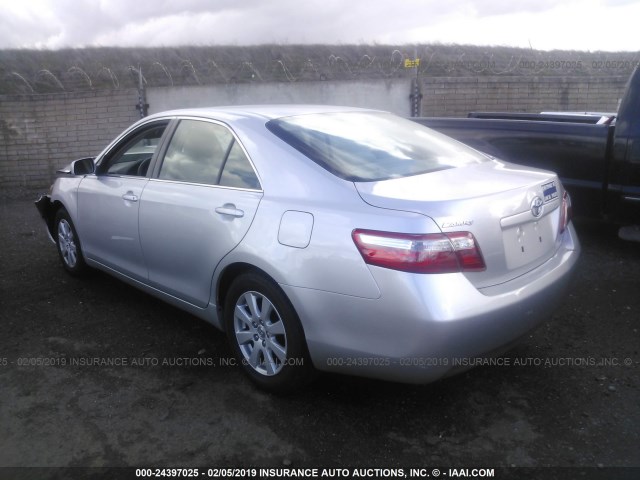 JTNBE46K683142112 - 2008 TOYOTA CAMRY CE/LE/XLE/SE SILVER photo 3