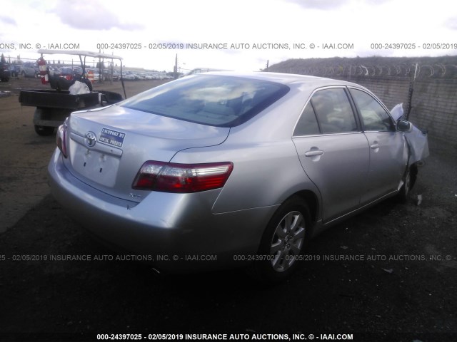 JTNBE46K683142112 - 2008 TOYOTA CAMRY CE/LE/XLE/SE SILVER photo 4