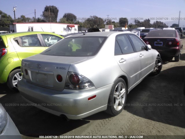 JTHBD182710016110 - 2001 LEXUS IS 300 SILVER photo 4