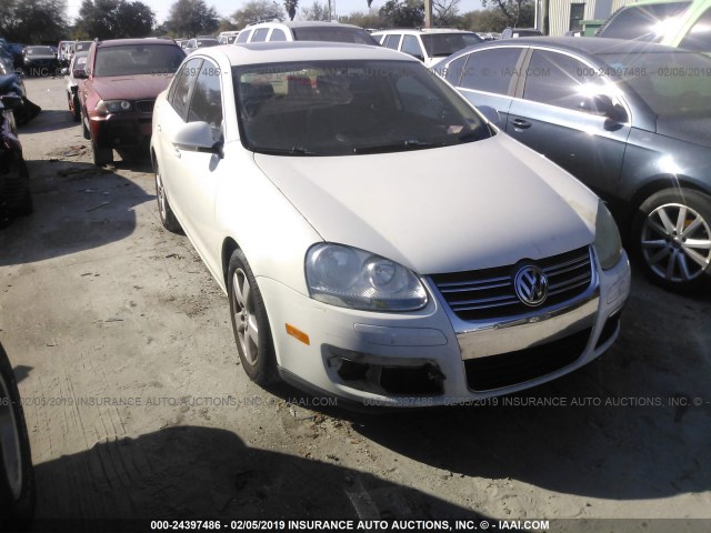 3VWRM71K98M015672 - 2008 VOLKSWAGEN JETTA SE/SEL WHITE photo 1