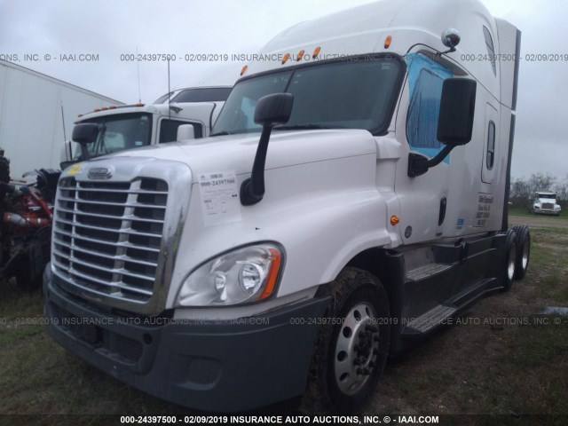 3AKJGLD59FSGC6818 - 2015 FREIGHTLINER CASCADIA 125  Unknown photo 2