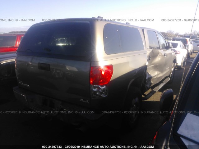 5TBDV54197S479702 - 2007 TOYOTA TUNDRA CREWMAX SR5 GRAY photo 4