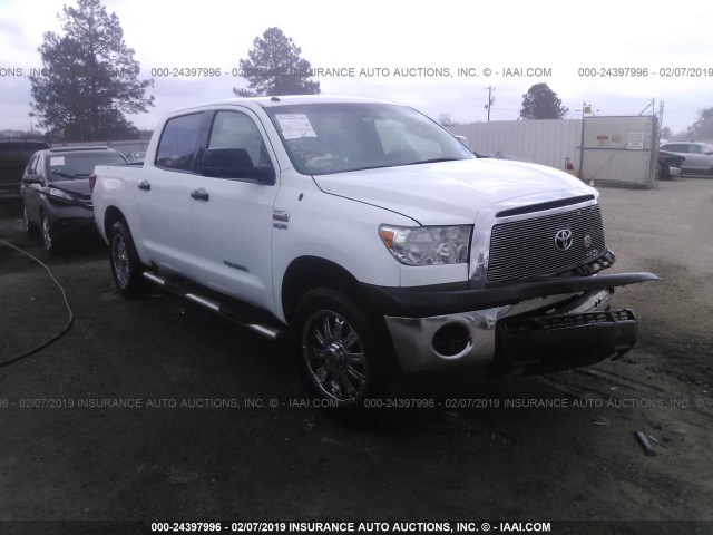 5TFDW5F13BX205772 - 2011 TOYOTA TUNDRA CREWMAX SR5 WHITE photo 1