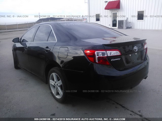 4T1BF1FK7EU469717 - 2014 TOYOTA CAMRY L/SE/LE/XLE 黑色 照片 3