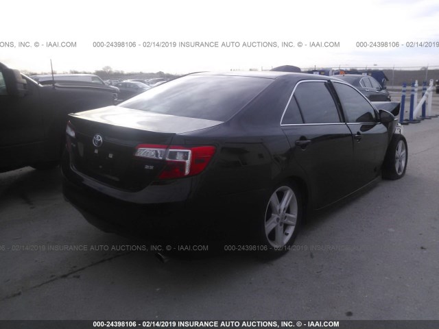 4T1BF1FK7EU469717 - 2014 TOYOTA CAMRY L/SE/LE/XLE 黑色 照片 4