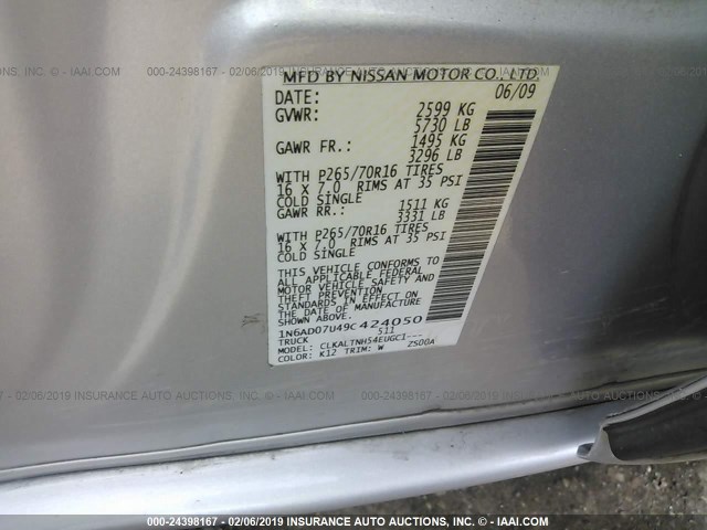 1N6AD07U49C424050 - 2009 NISSAN FRONTIER CREW CAB SE/LE/NISMO SILVER photo 9