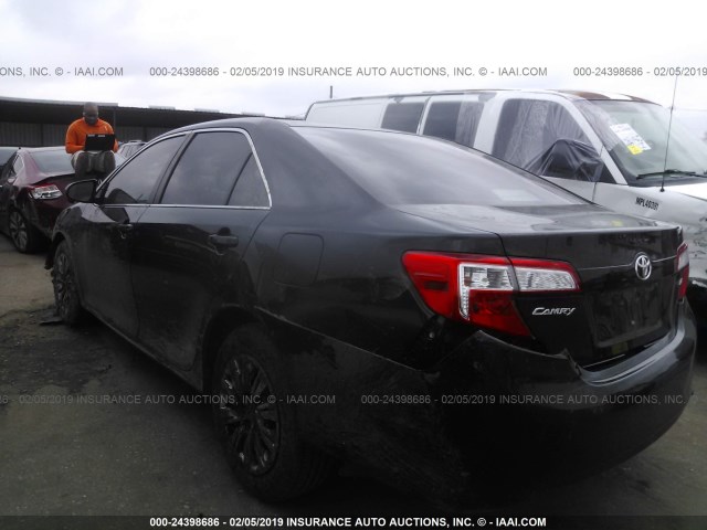 4T1BF1FK2EU354054 - 2014 TOYOTA CAMRY L/SE/LE/XLE 黑色 照片 3