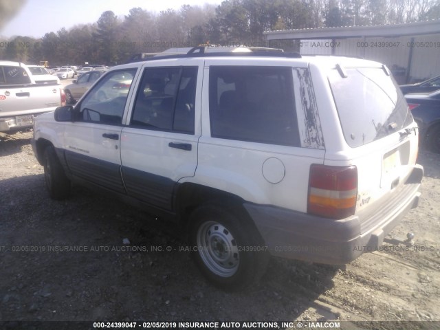 1J4FX58S2WC107772 - 1998 JEEP GRAND CHEROKEE LAREDO/TSI WHITE photo 3