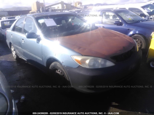 4T1BE32K93U725695 - 2003 TOYOTA CAMRY LE/XLE/SE BLUE photo 1