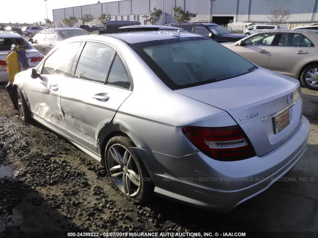 WDDGF4HBXDR281211 - 2013 MERCEDES-BENZ C 250 SILVER photo 3