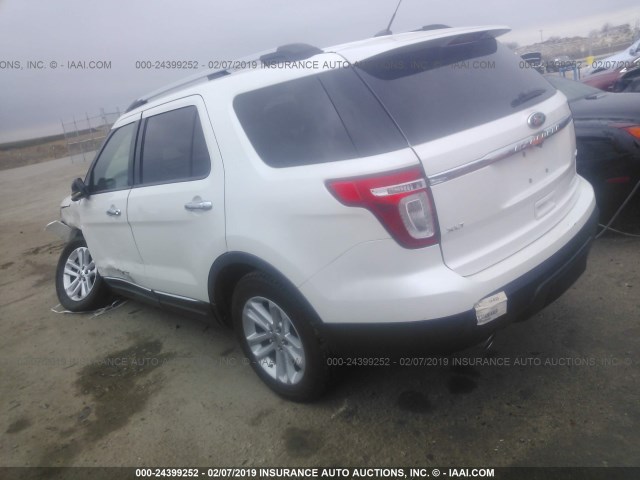 1FMHK8D89BGA03318 - 2011 FORD EXPLORER XLT WHITE photo 3