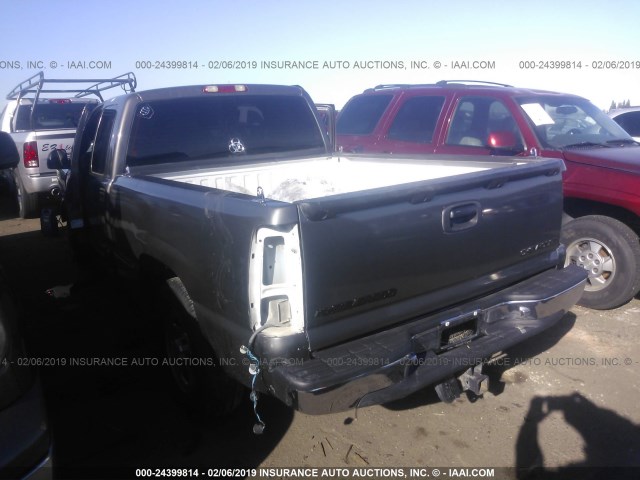 2GCEC19T741294569 - 2004 CHEVROLET SILVERADO C1500 GRAY photo 3