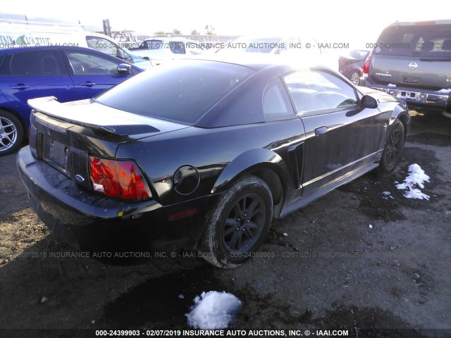 1FAFP404X3F383873 - 2003 FORD MUSTANG BLACK photo 4