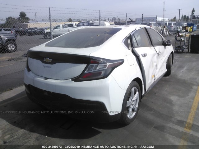 1G1RC6S59HU109242 - 2017 CHEVROLET VOLT LT WHITE photo 4