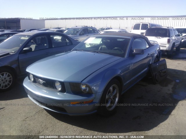 1ZVFT85H265132216 - 2006 FORD MUSTANG GT BLUE photo 2