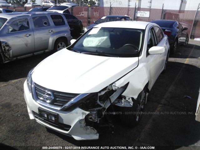 1N4AL3AP8JC276196 - 2018 NISSAN ALTIMA 2.5/S/SV/SL/SR WHITE photo 2